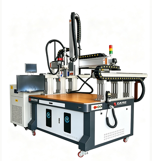 What are the troubleshooting steps for the laser welding machine if the light output is weak and the welding force is insufficient?